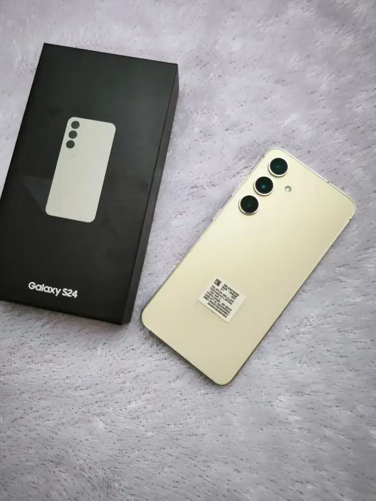 samsung s24 5g 8/256 fullset
mulus