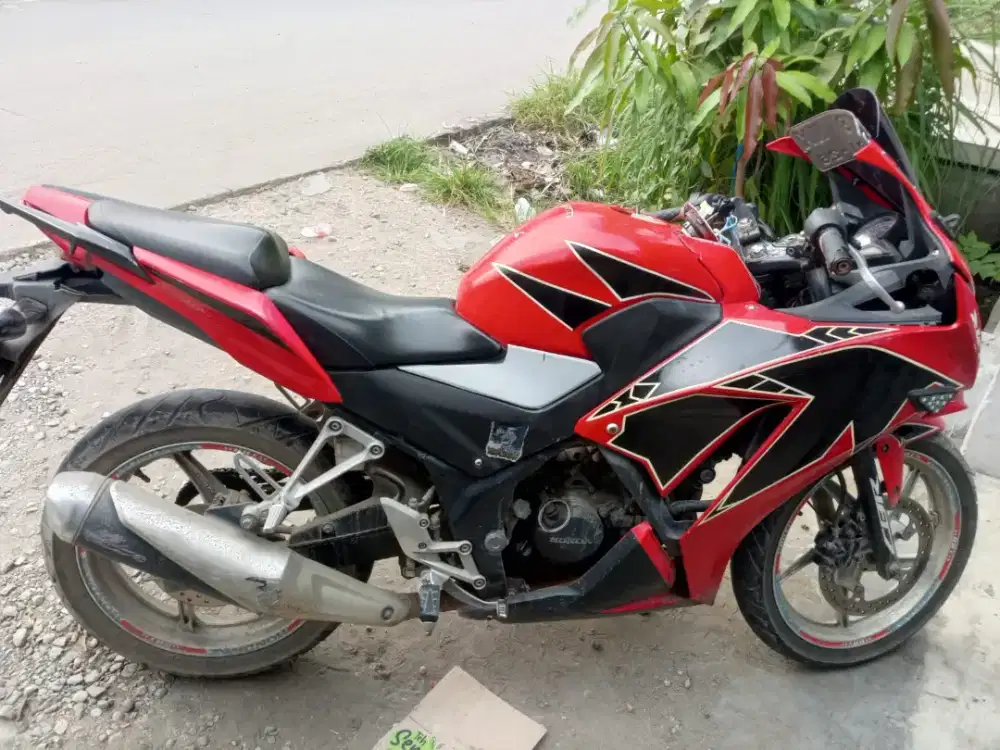 Cbr komplit plat E pajak off tahun 2015 Bu