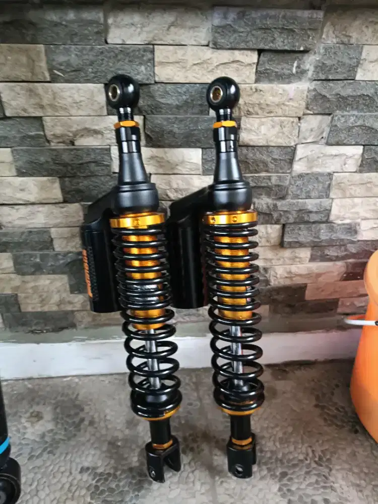 Shockbreaker ADV dan PCX