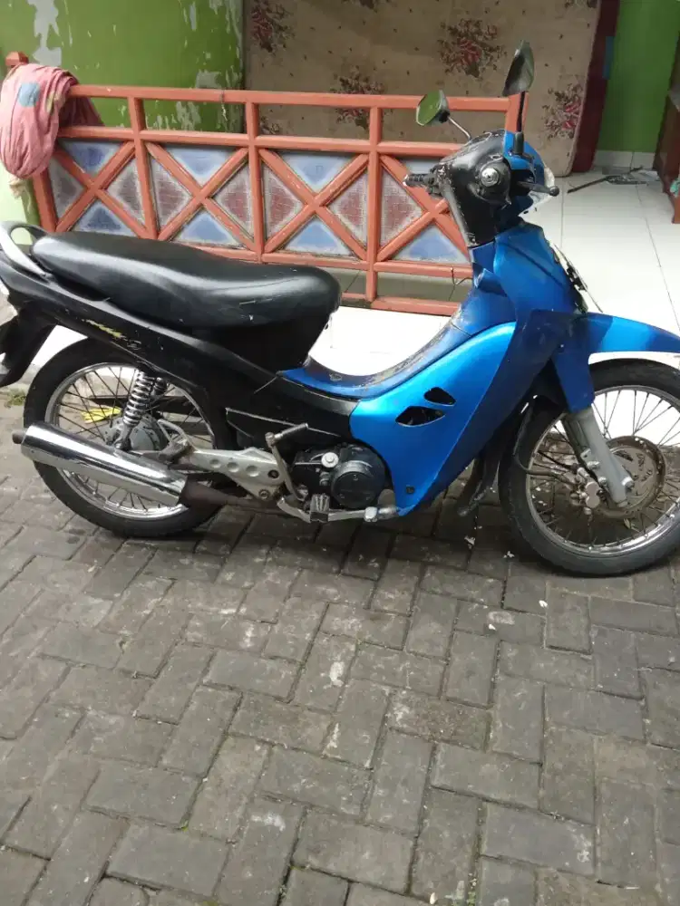 Kawasaki blitz R 2003