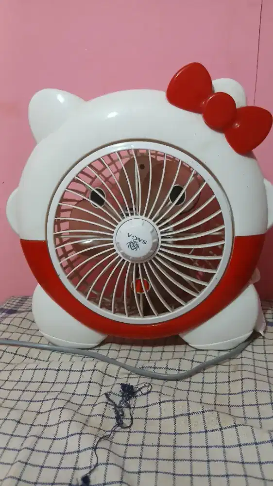 Kipas Kecil Karakter Hello Kitty – Lucu & Koleksi