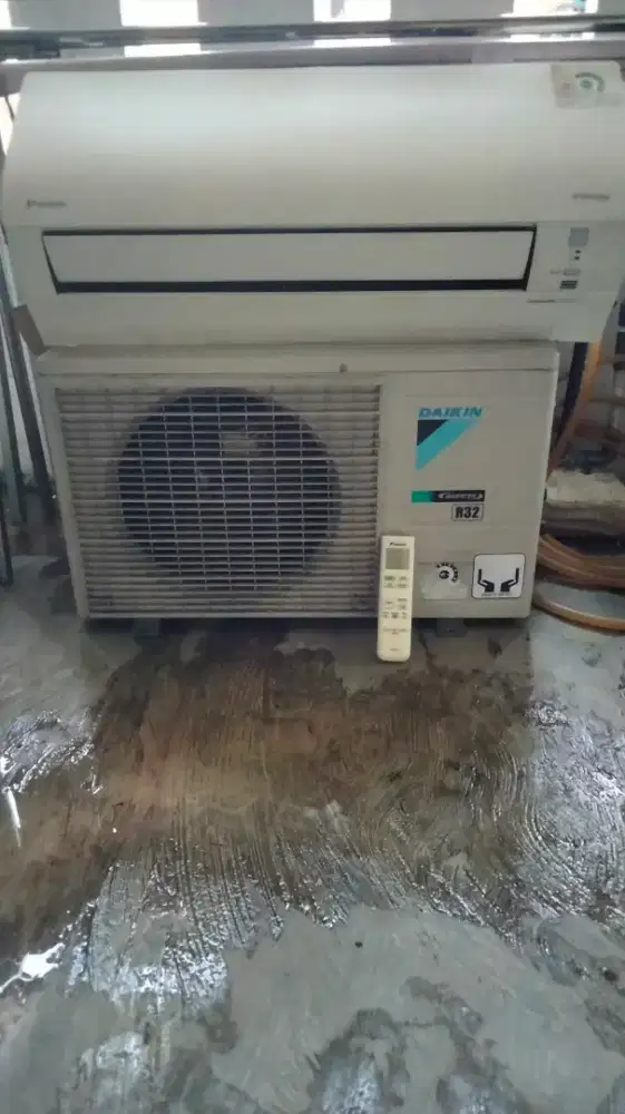 Dijual AC Daikin Thailand 1/2 PK FTKQ15MV4 inverter R32