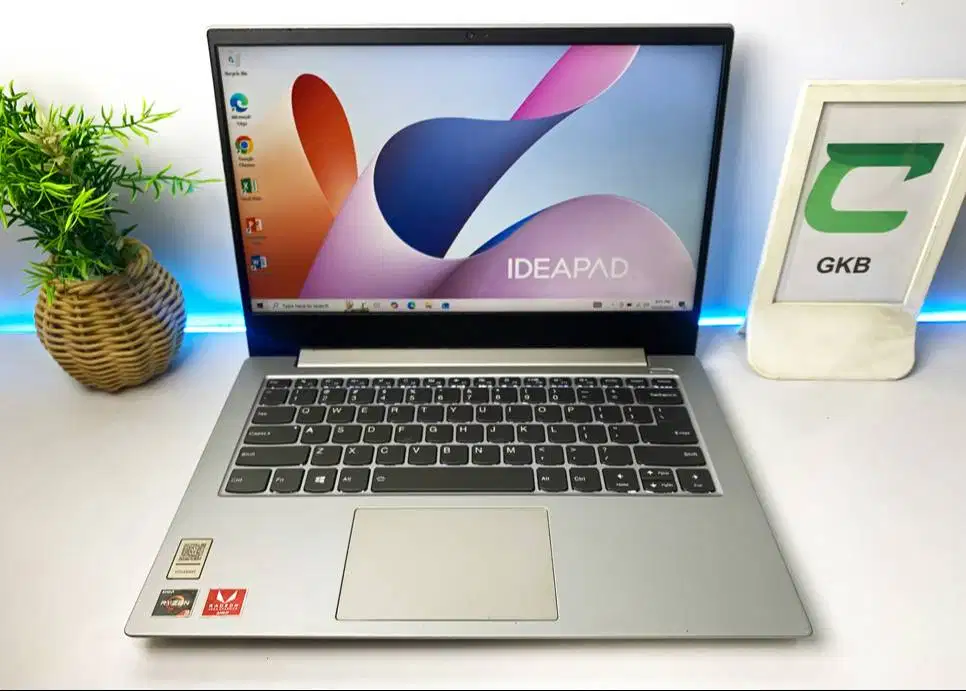Laptop Lenovo Ryzen 3 Backlight VGA 2gb Ram 8gb Ssd 256gb Full HD IPS