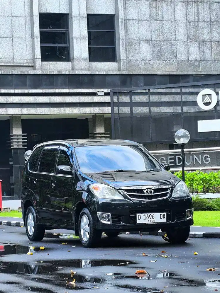 DP 19JT // TOYOTA AVANZA G 1.3 AT 2010 SIAP PAKAI