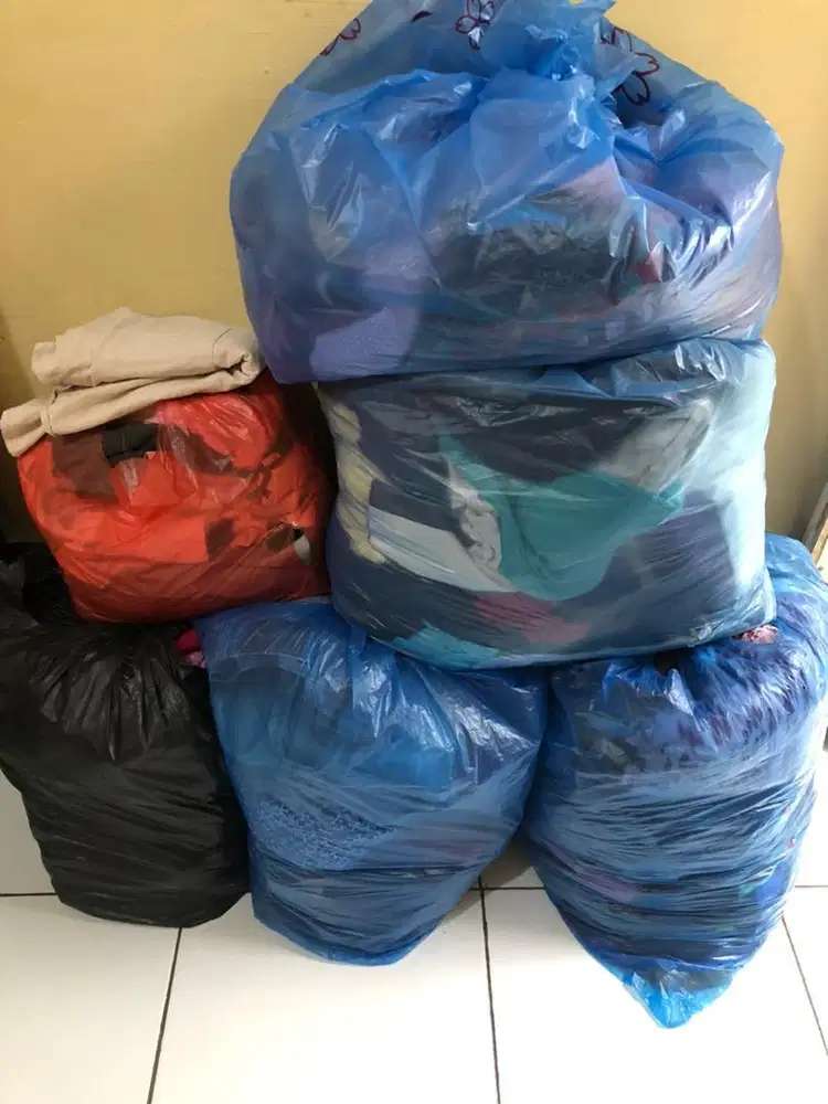 PAKAIAN BEKAS PRIBADI (DIJUAL BORONGAN)