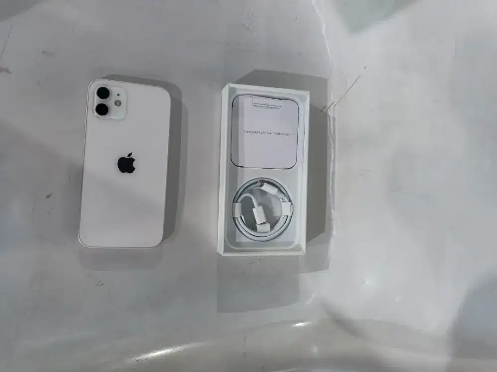 Iphone 12 128gb the moon