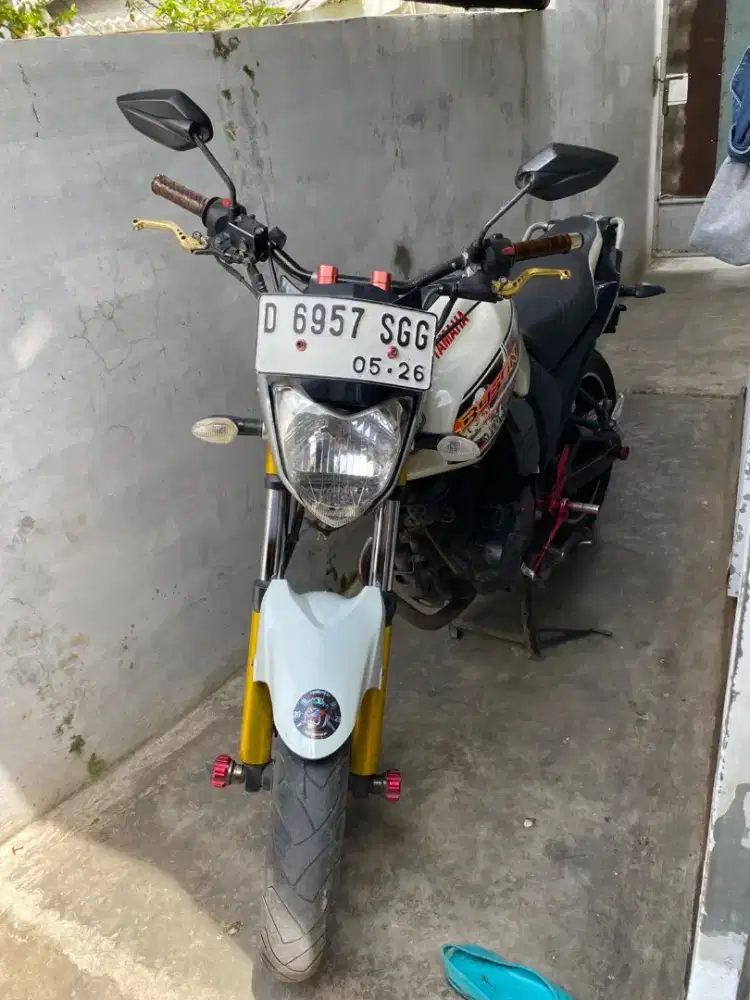 Dijual motor Yamaha Byson