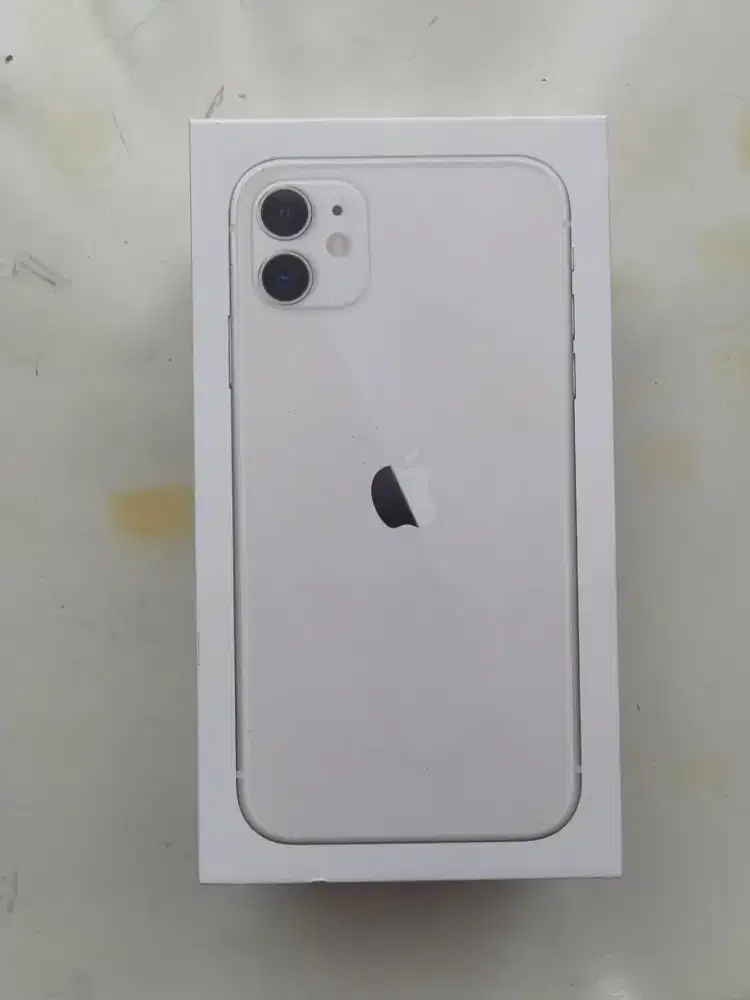 iPhone 11 128gb putih / lengkap full set