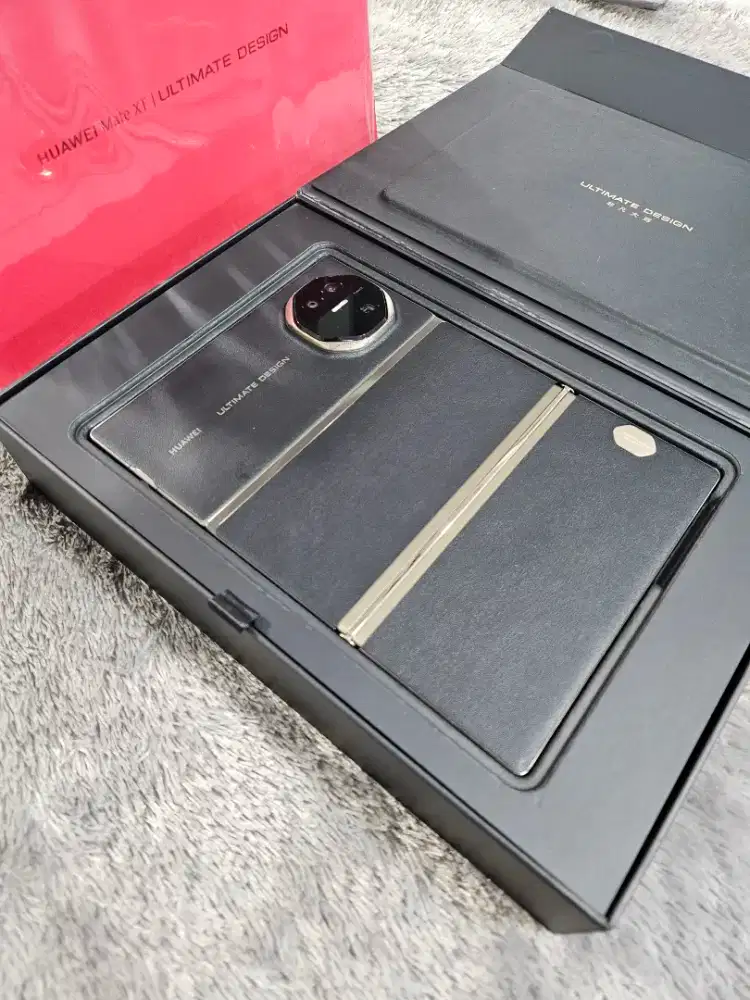 Huawei Mate XT Ultimate Design 16/1TB