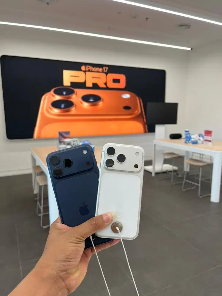 17 PRO 256 / 512 GB SILVER READY