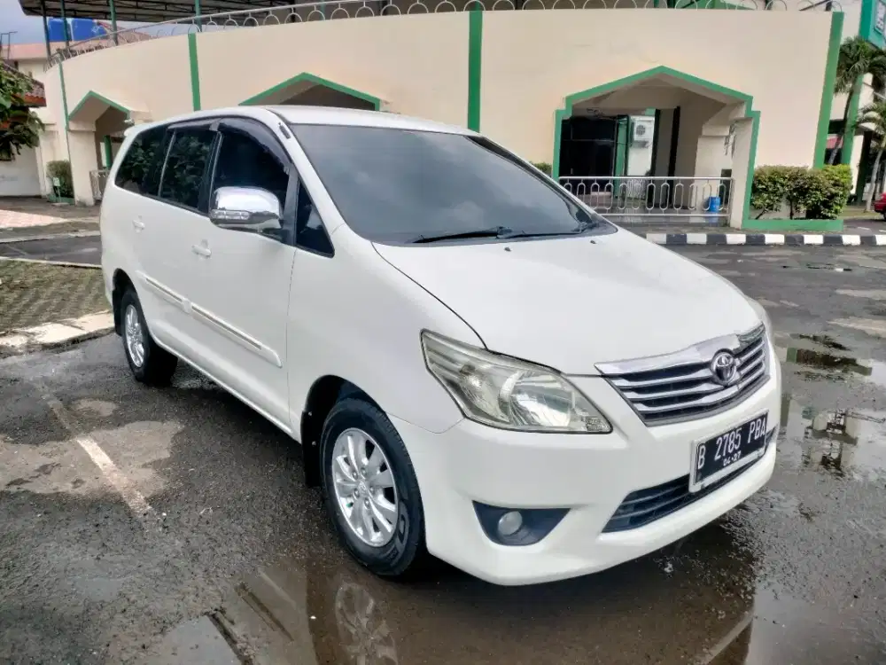 Inova grand diesel 2012 at