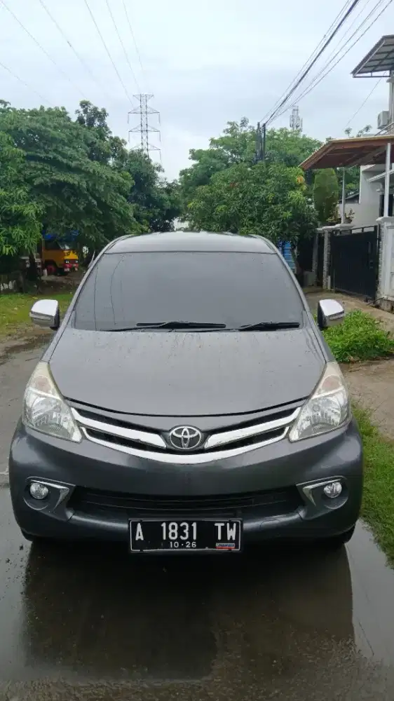 Toyota avanza 2012
