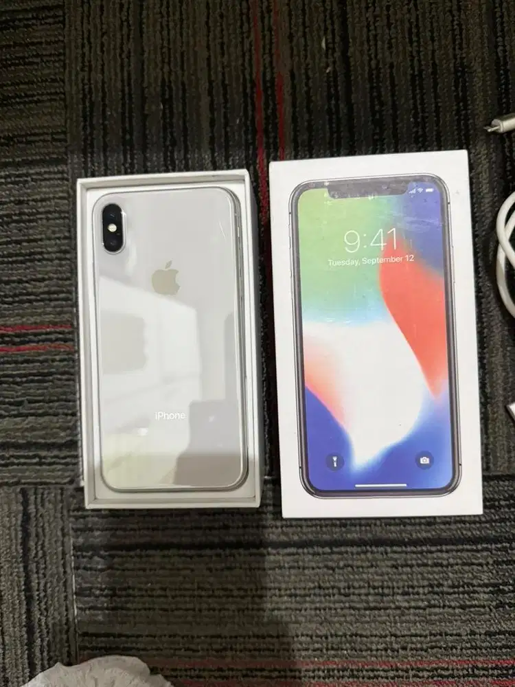 Iphone X 256 silver ibox