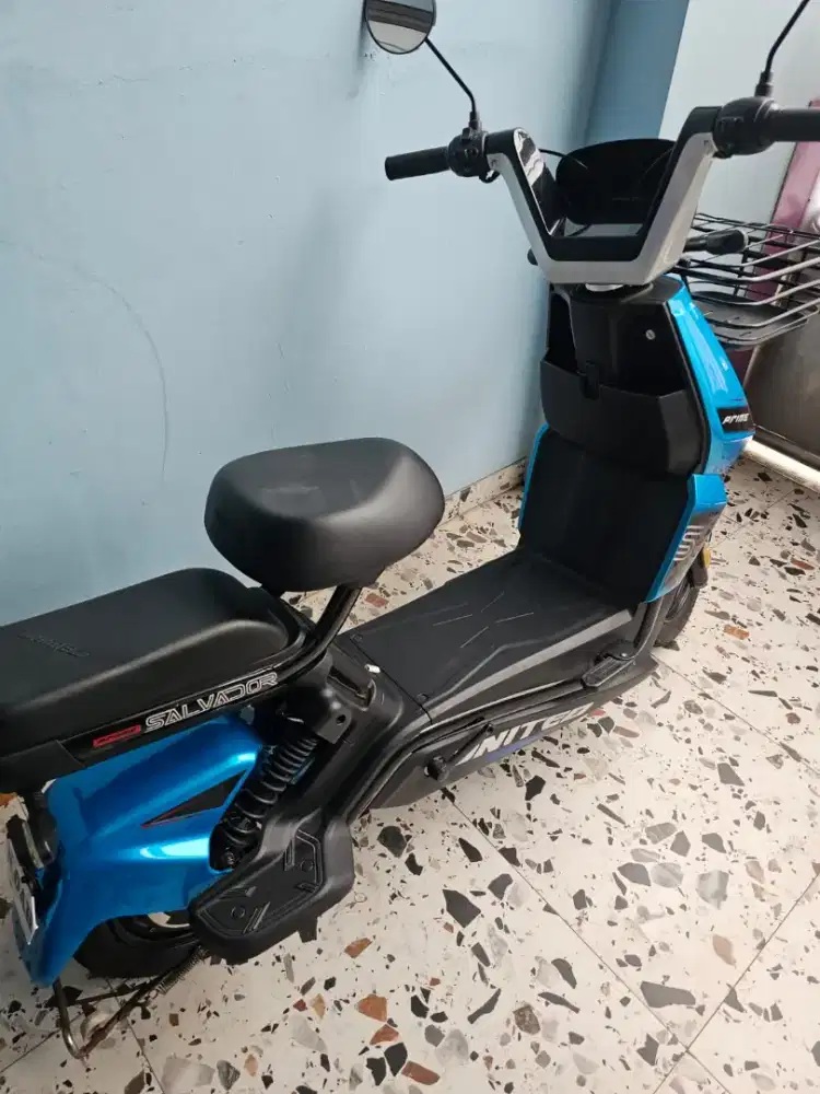 United sepeda listrik Salvador Prime
