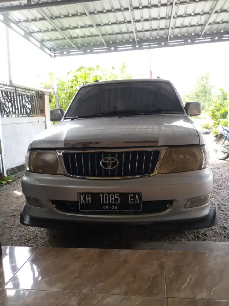 Toyota kijang LGX Tahun 2000