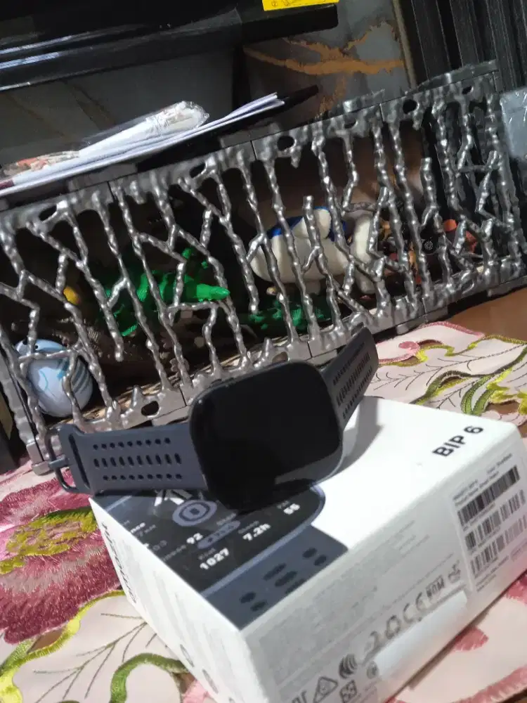 Smartwatch amazfit bip 6