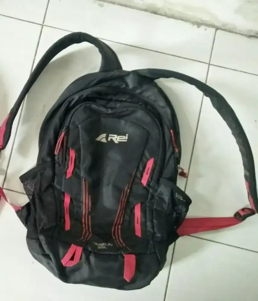 Tas Ransel Arei