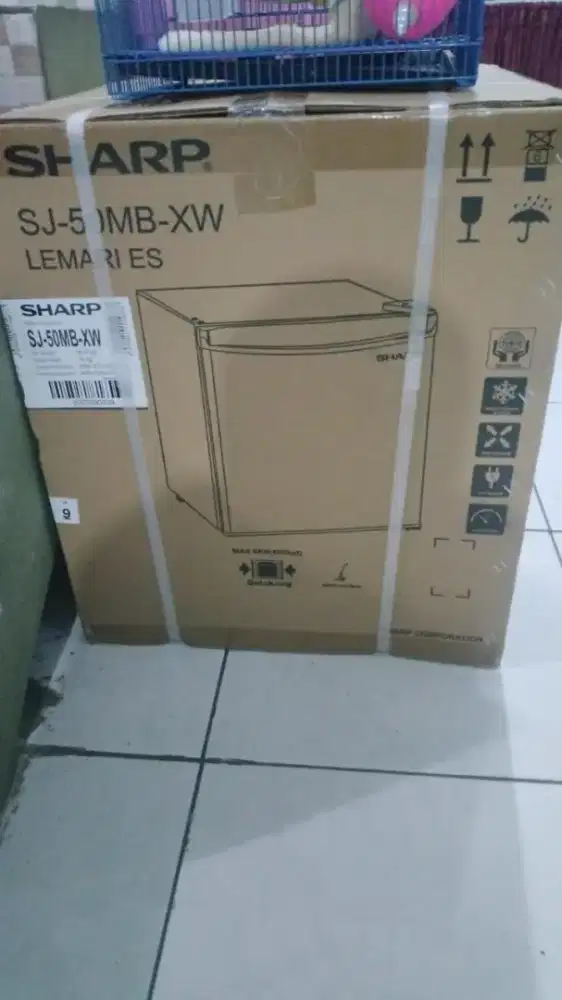 Kulkas atau lemasi es