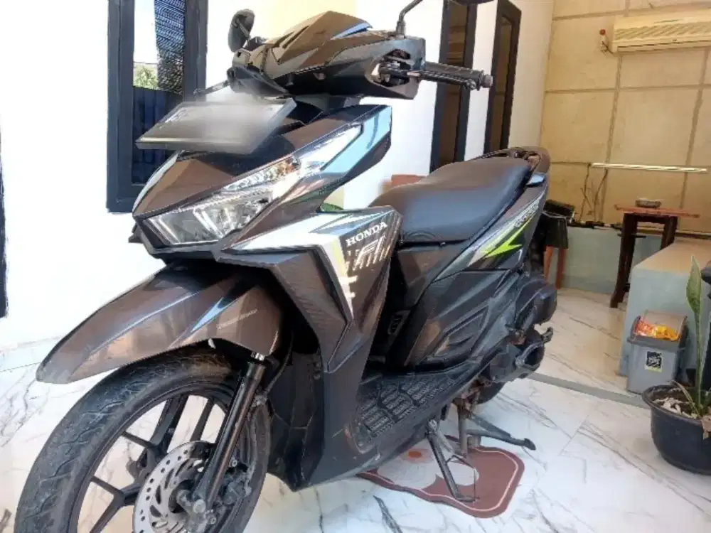 Honda Vario 125Iss Grey Muluus