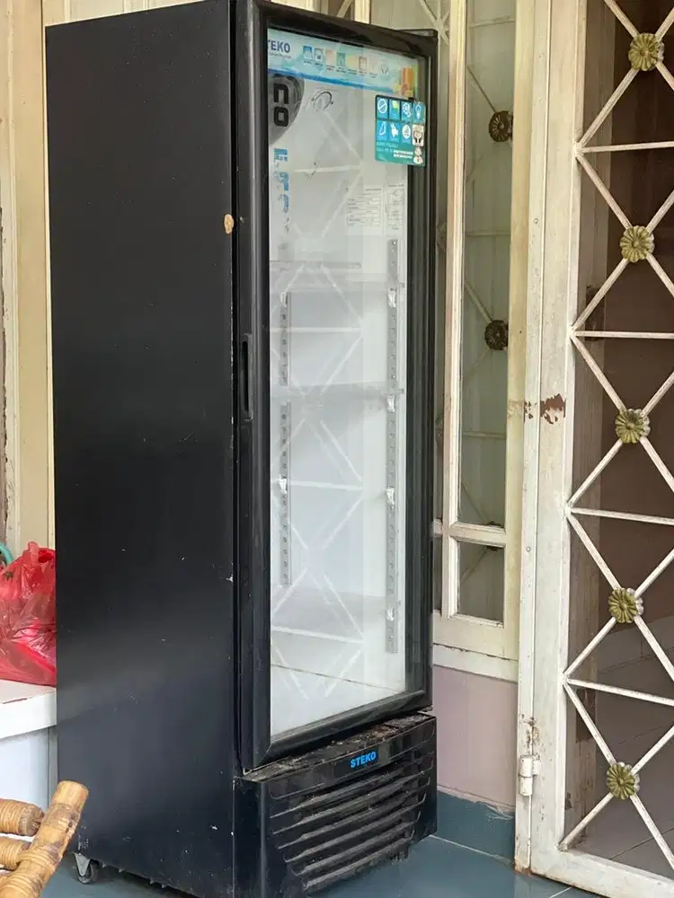 Showcase ( chiller steko 4 rak )