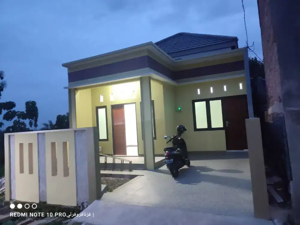 Jual rumah di komplek Aspol durenan mangunharjo