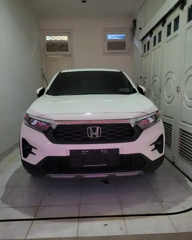 Dijual HONDA WRV New 2025 bulan 8, E1,5 CVT ( 99% seperti baru )