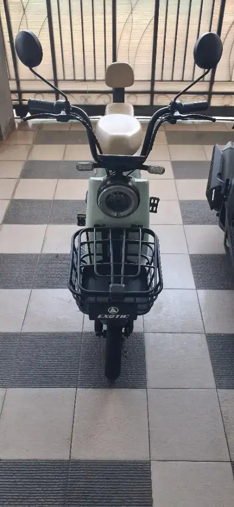 Sepeda Listrik 95% Mulus