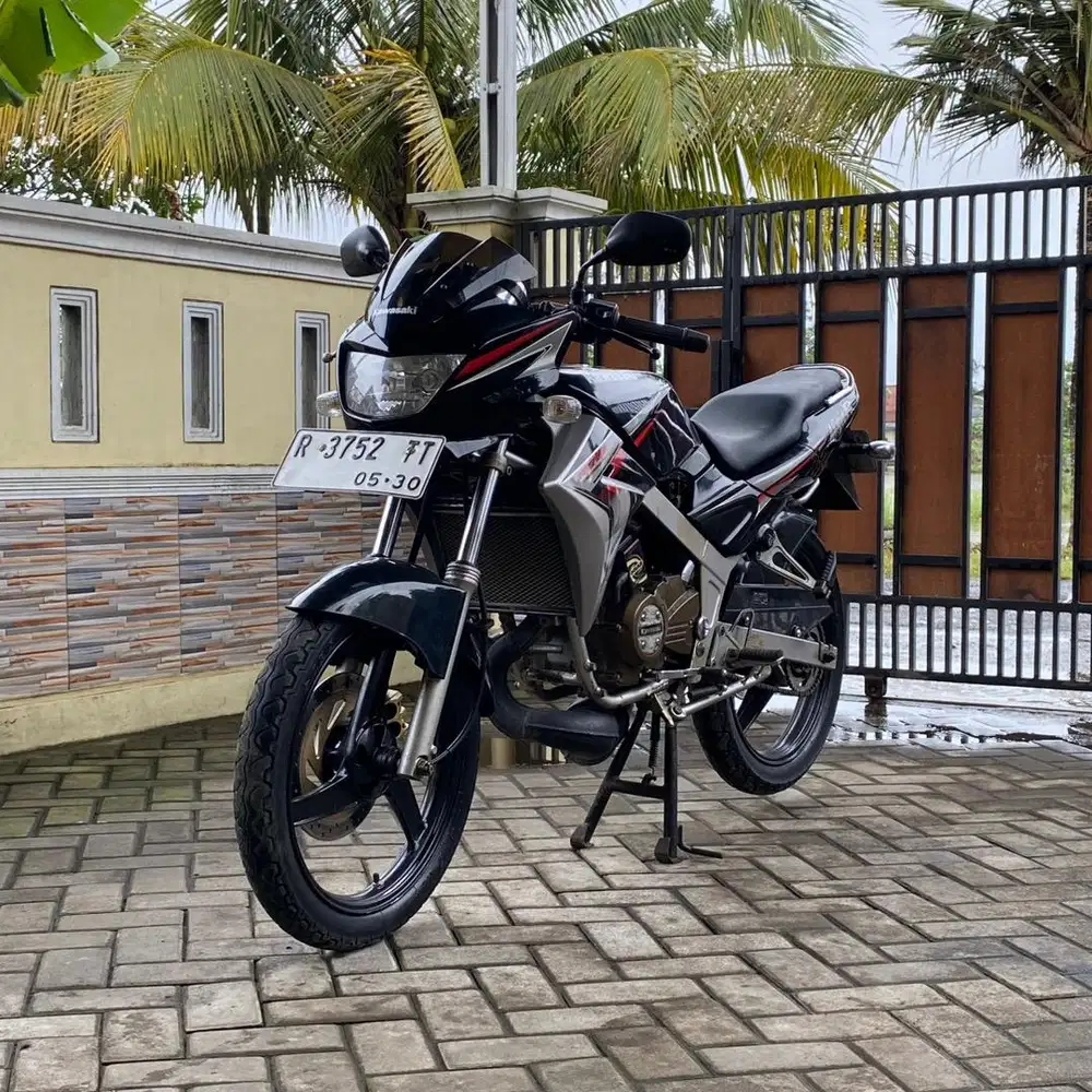 KAWASAKI NINJA R 2010