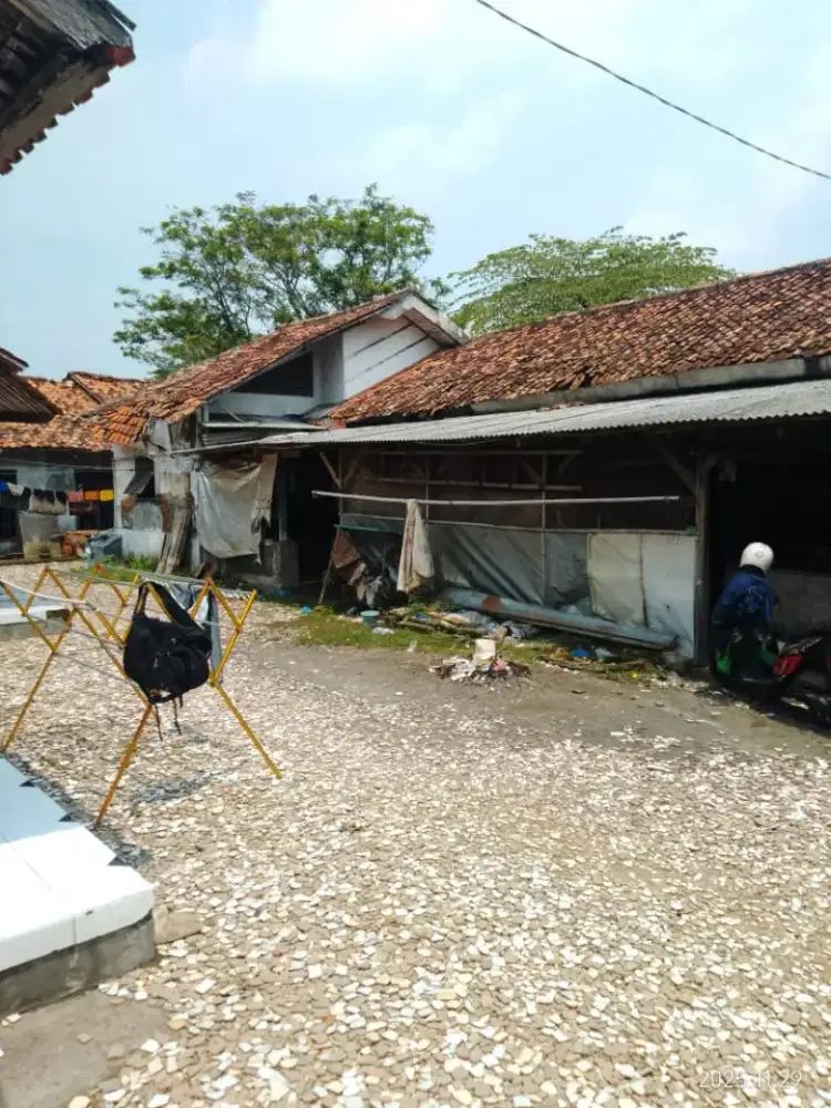 Dijual Tanah + Rumah Kampung + Kios