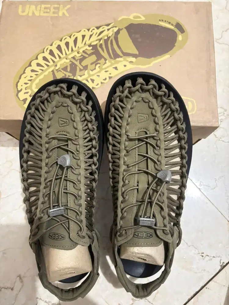 Sandal Keen UNEEK M DARK OLIVE/BLACK