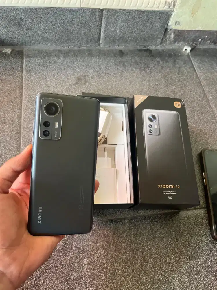 Xiomi 12 5g 8/256