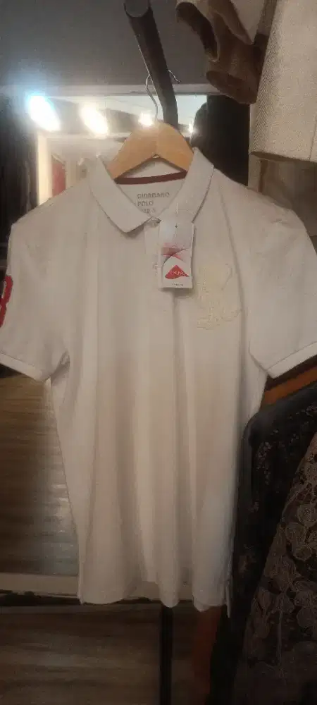 baju giordano putih