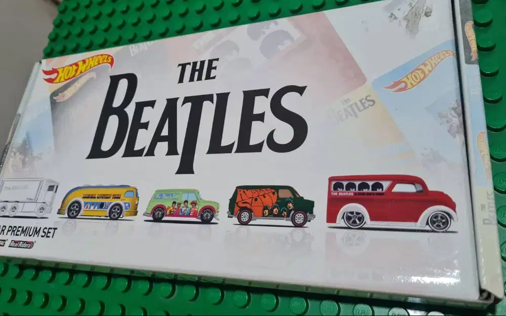 Hotwheels The Beatles langka ori  belum dibuka