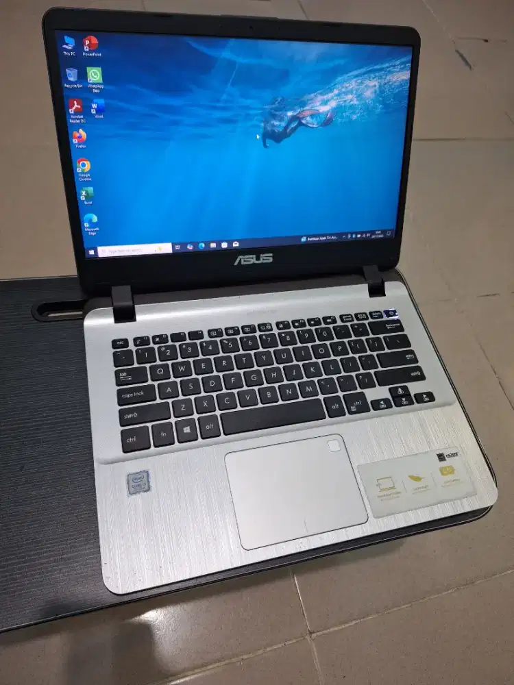 Bismillah dijual laptop asus slim core i3 ram 8gb siap pakai