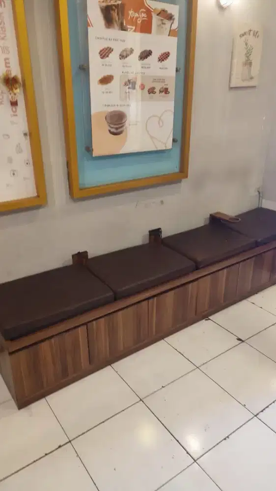 Tempat Duduk utk Cafe second