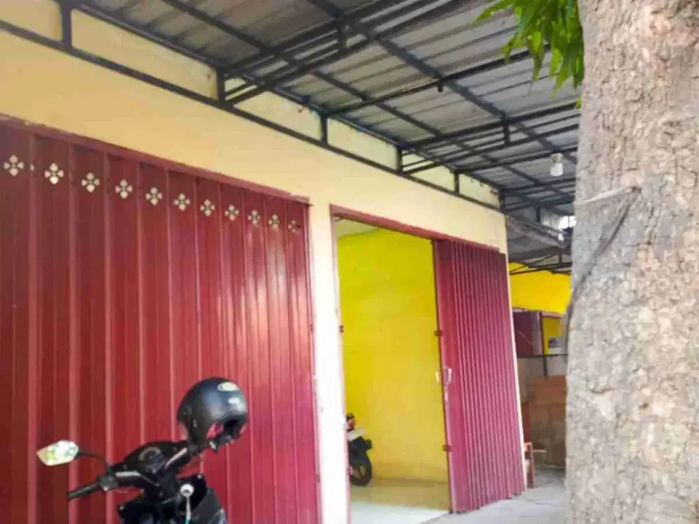 Rumah Plus Toko Pinggir jalan raya ponorogo kota