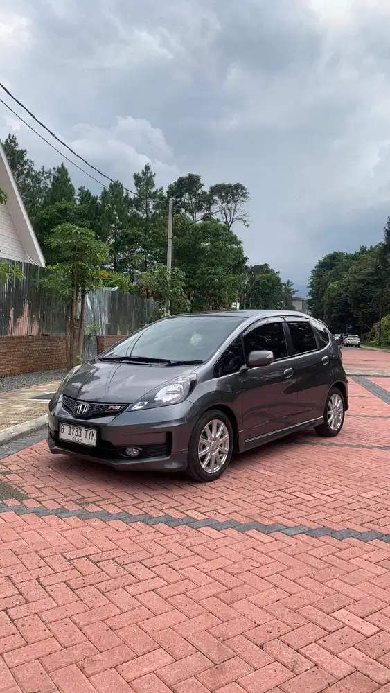 (BERGARANSI) HONDA JAZZ RS matic 2014