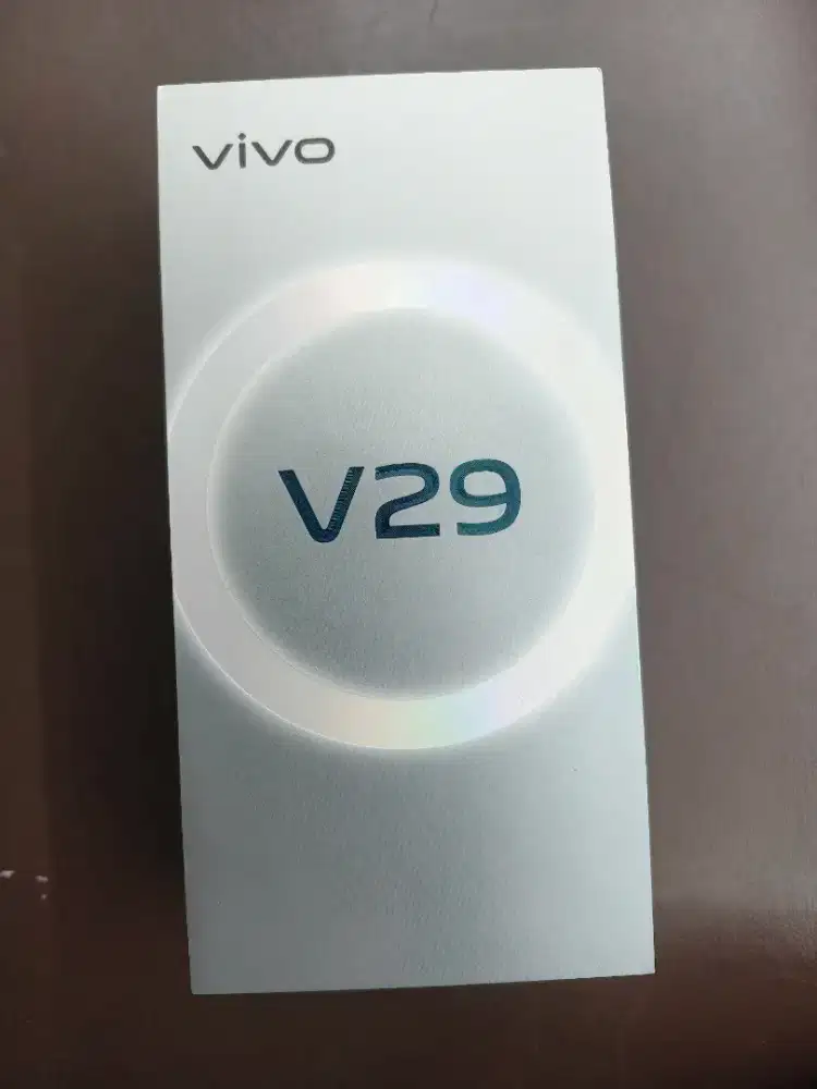 Di jual HP vivo v29 pink 12/512gb