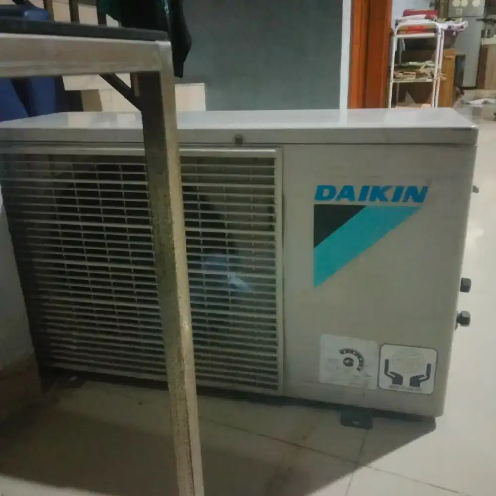 AC outdoor DAIKIN