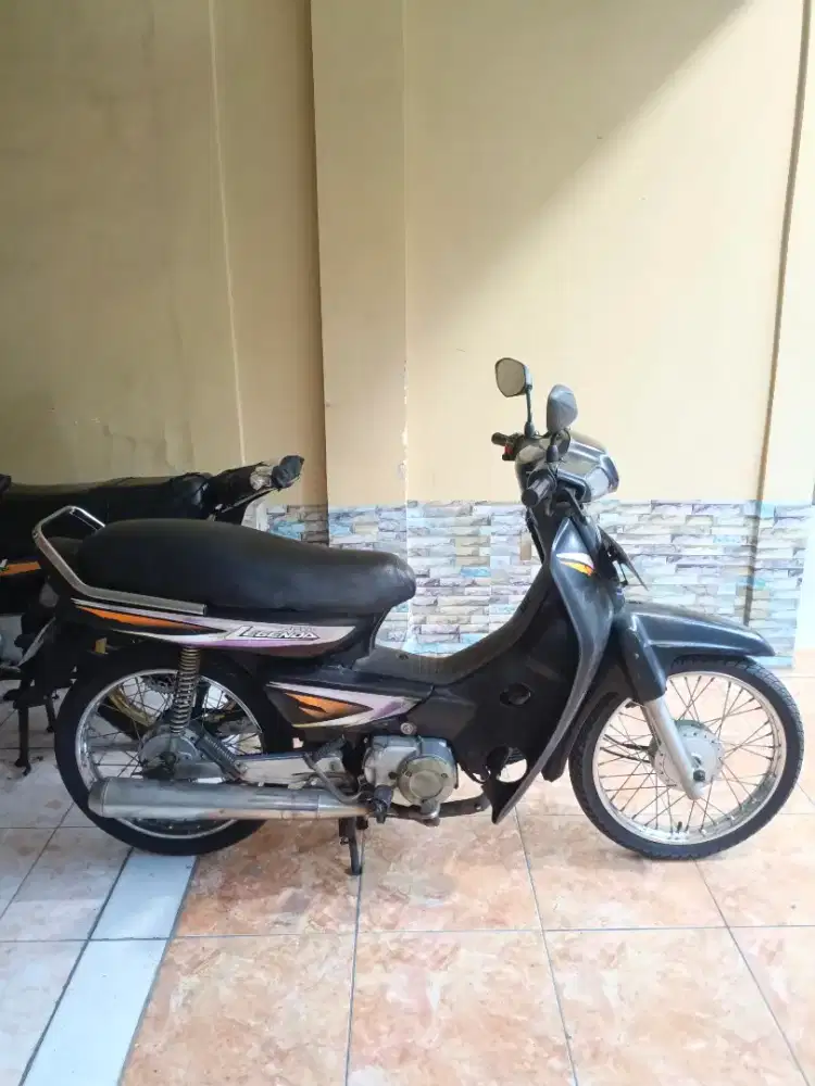 Astrea Legenda 2001 cat original