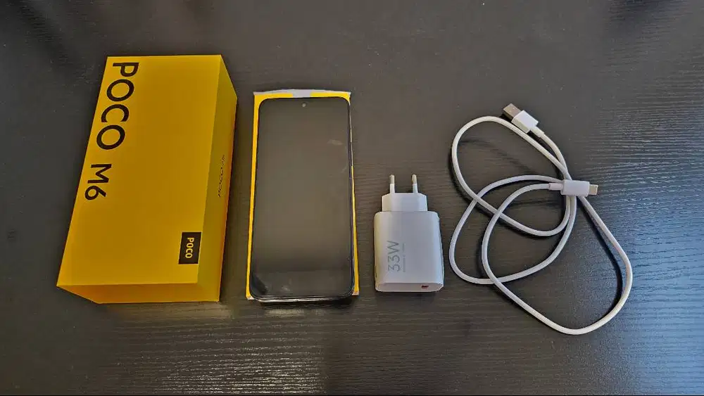 Poco M6 8/256gb second Fulset Hitam