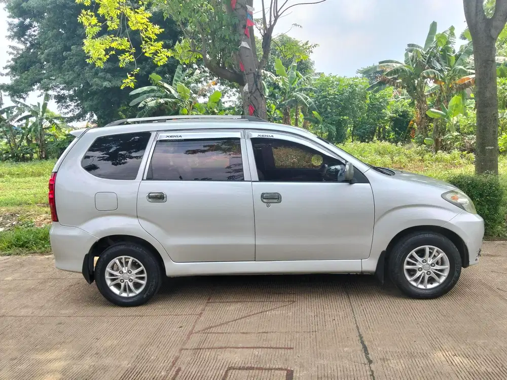 Daihatsu Xenia 2005 Bensin