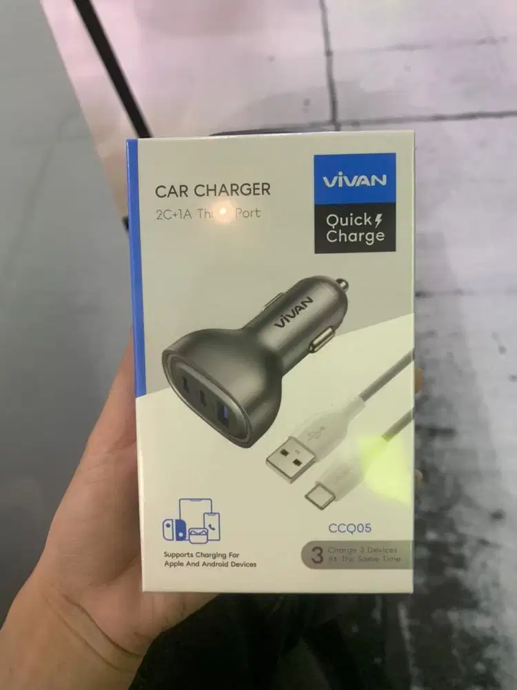 Car charger vivan ccQ05