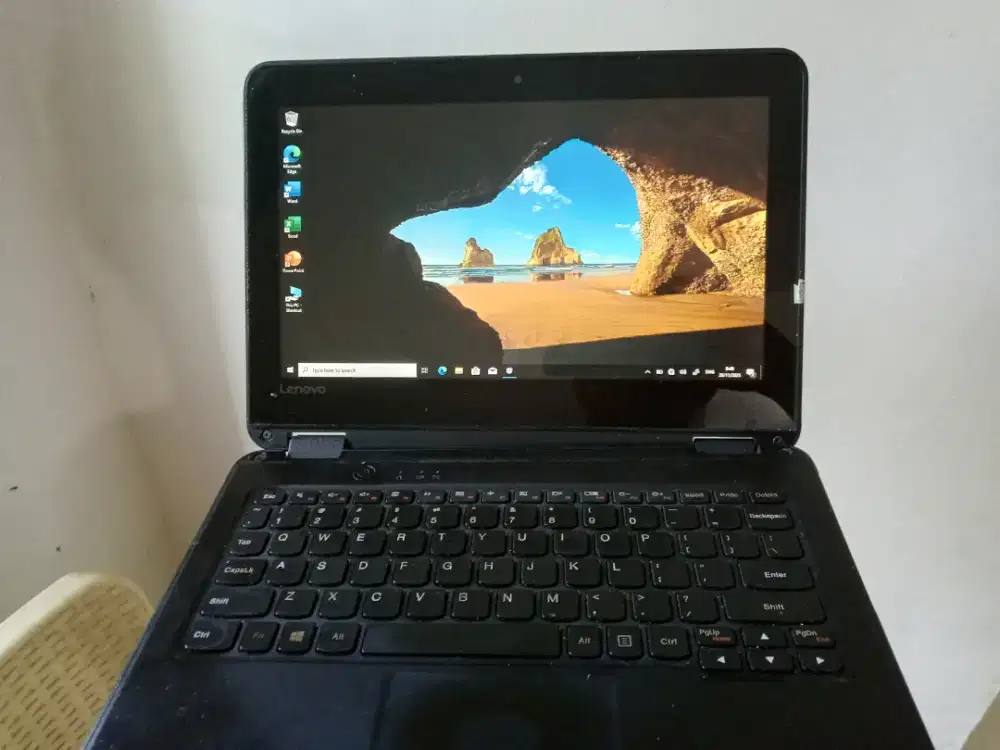 Laptop lenovo 300e touchscreen ssd 128 ngebut