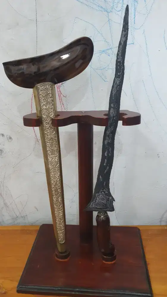 Keris sempono luk 9