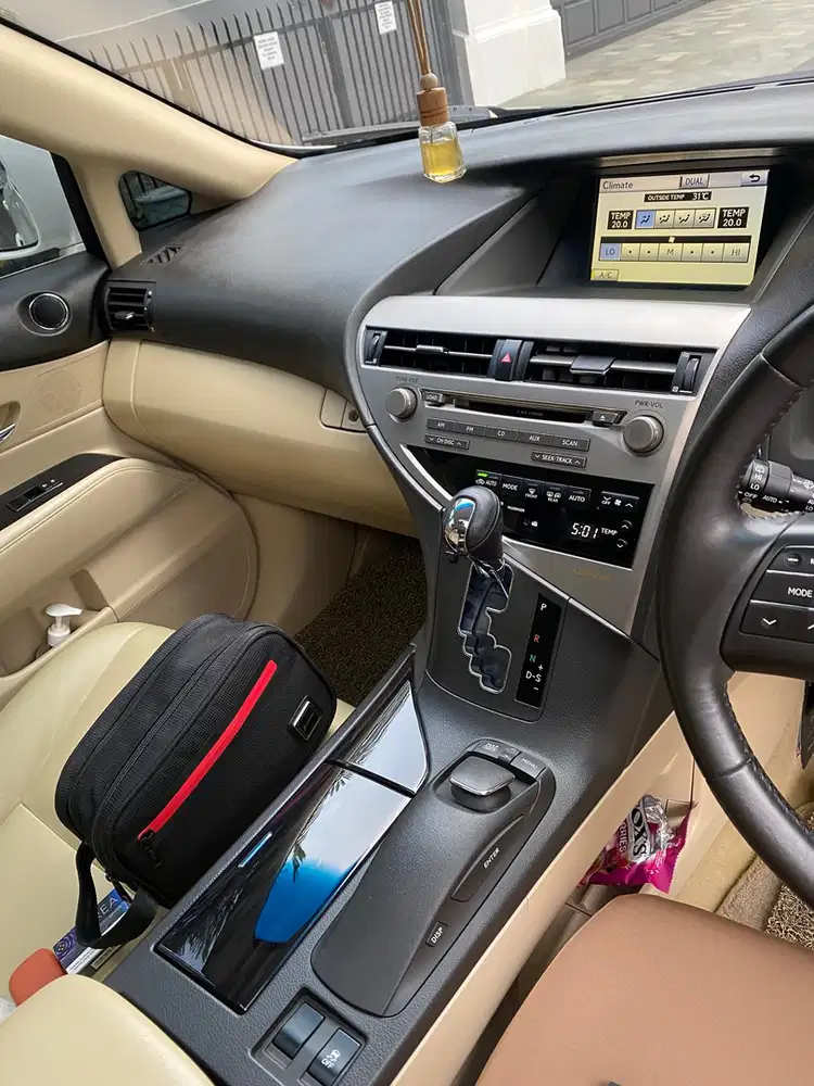 Lexus RX 270 2011 Bensin