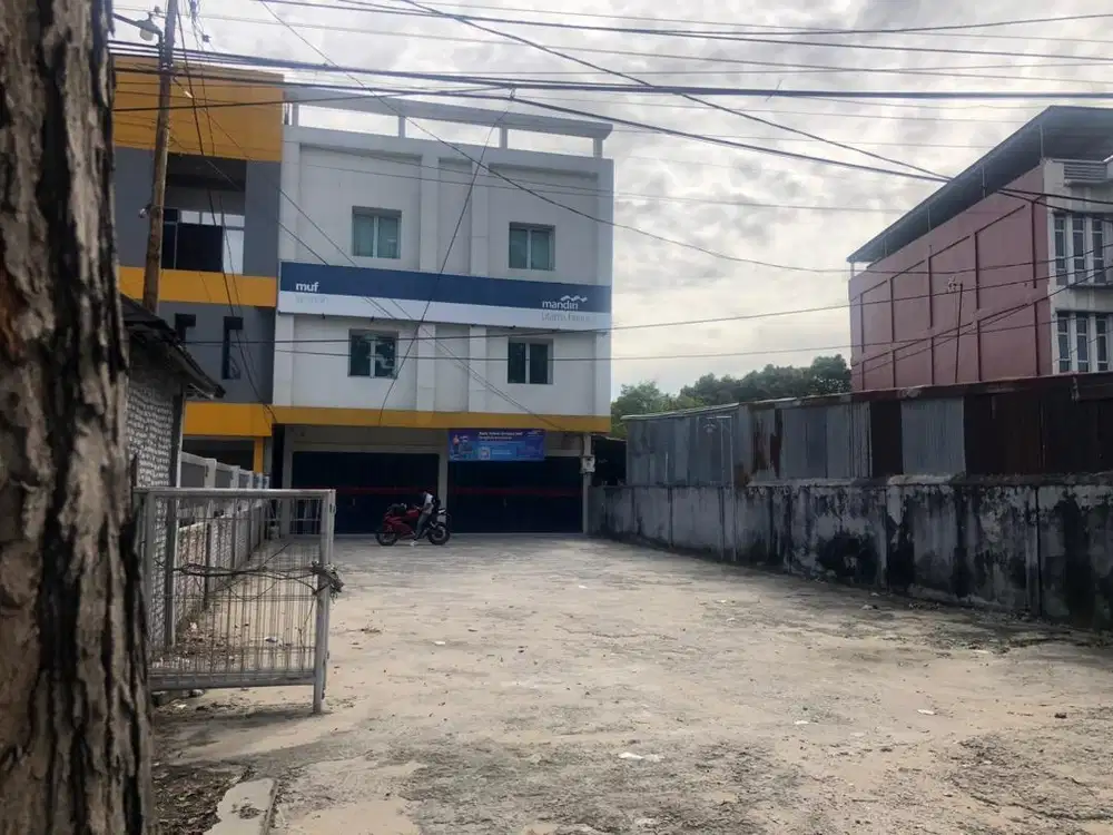 Dijual:Ruko 2petak 3lantai (gandeng)