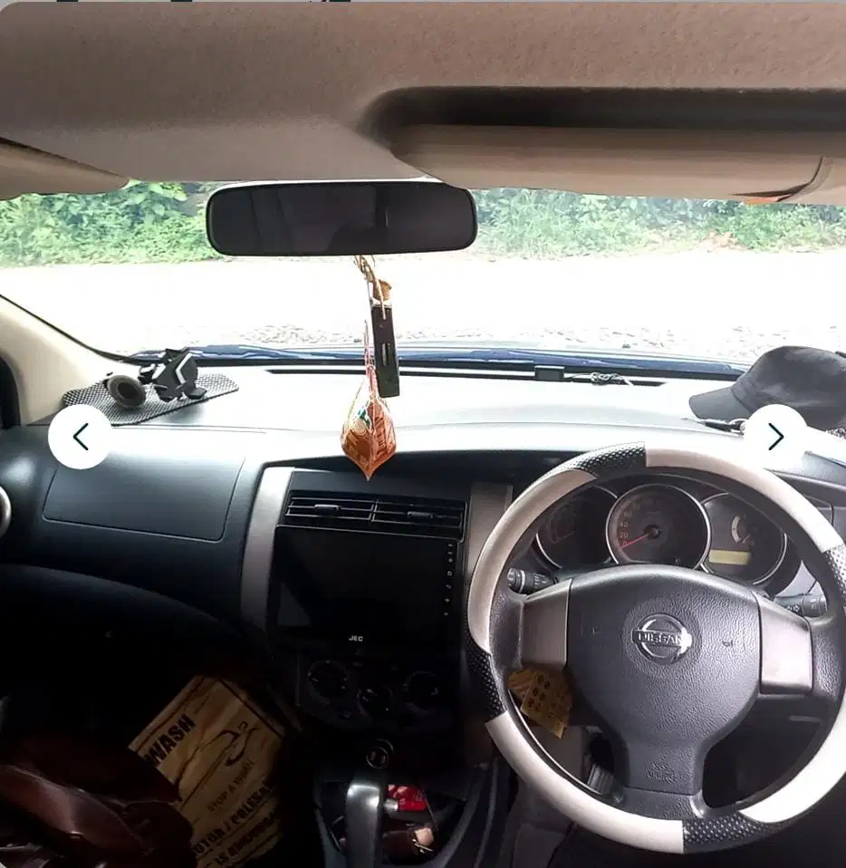 Nissan Livina 2009 Bensin