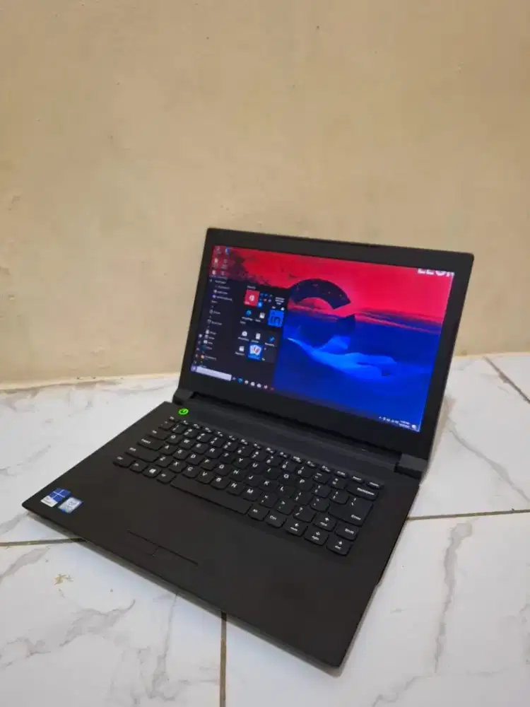Lenovo Ideapad V310-14IKB Intel Core i5 Kabylike Gen 7 Mulus