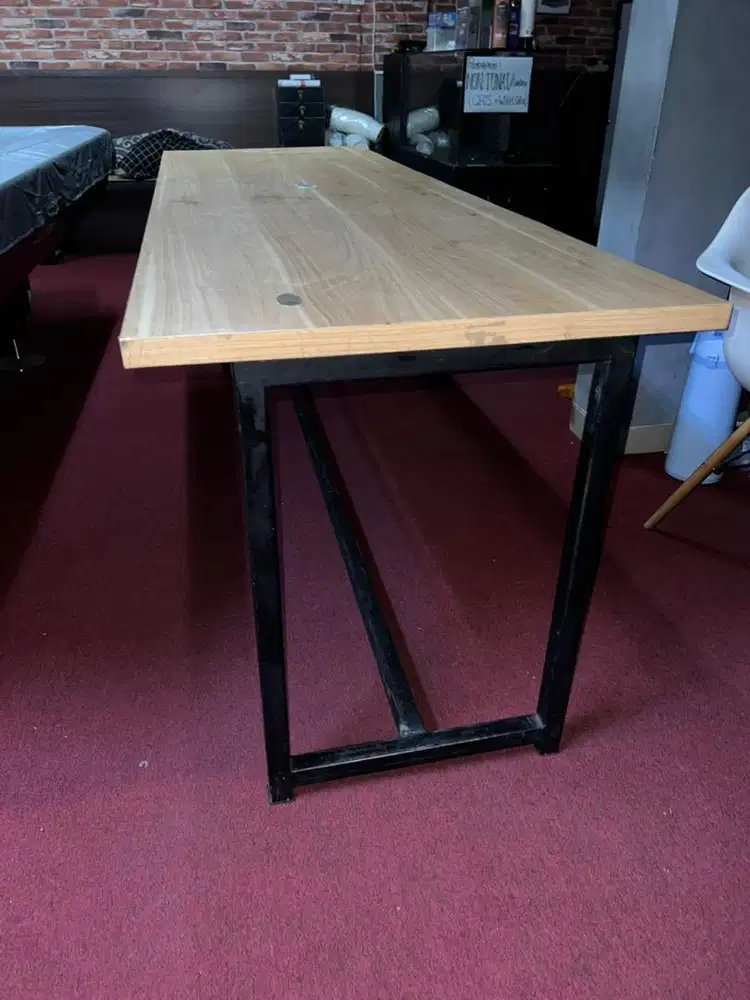 Meja Panjang 2 Meter